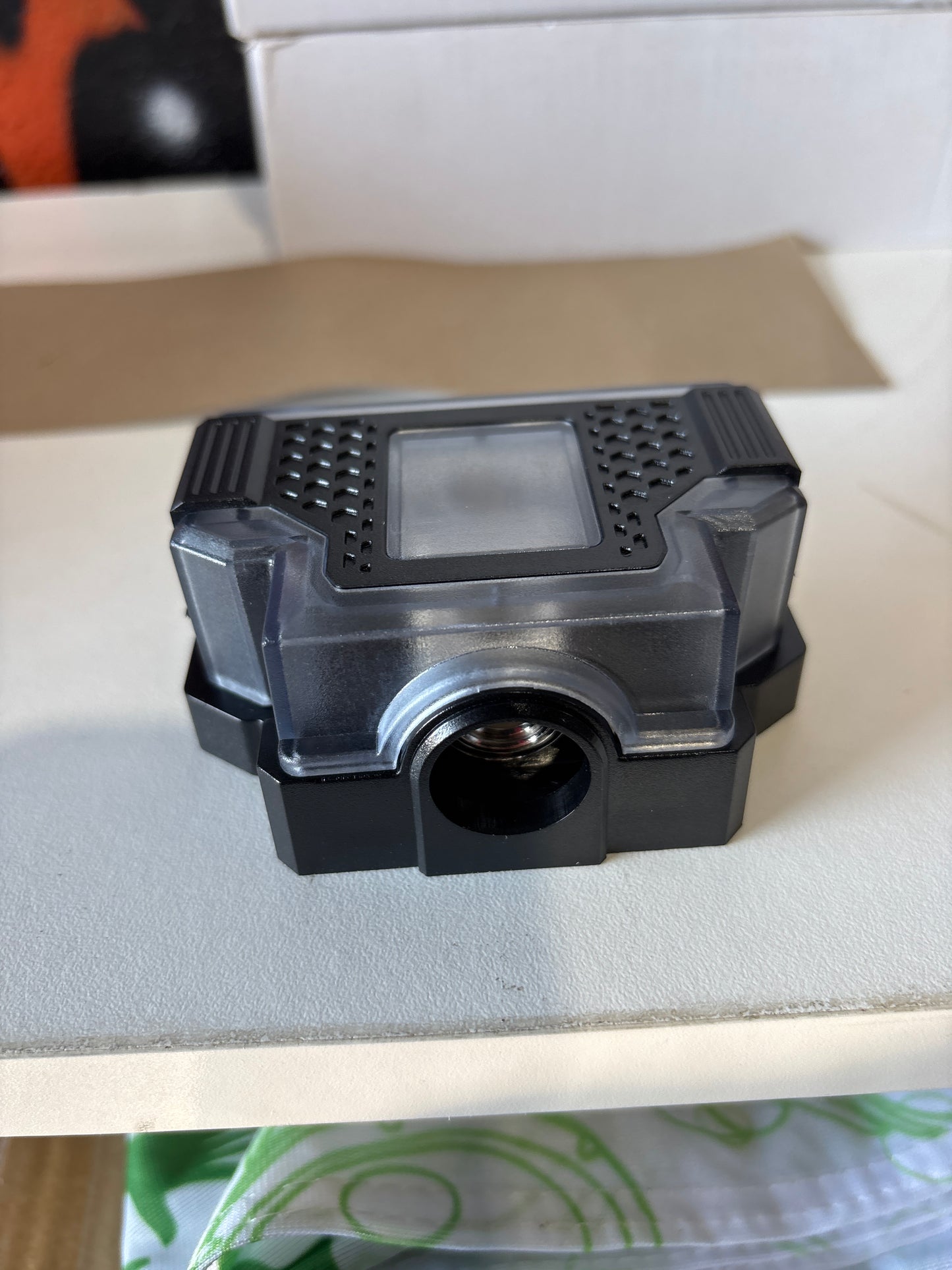 One 0 AWG In to three 0/3 AWG Out Power Distribution Block